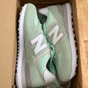 New Balance 574 Classic
